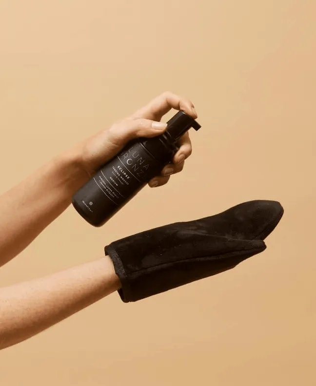 Luna Bronze Tanning Mitt