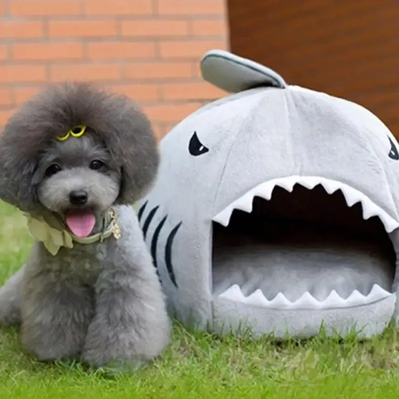 Pet House (Cats or Small Dogs): Shark Motive