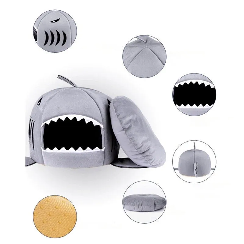 Pet House (Cats or Small Dogs): Shark Motive