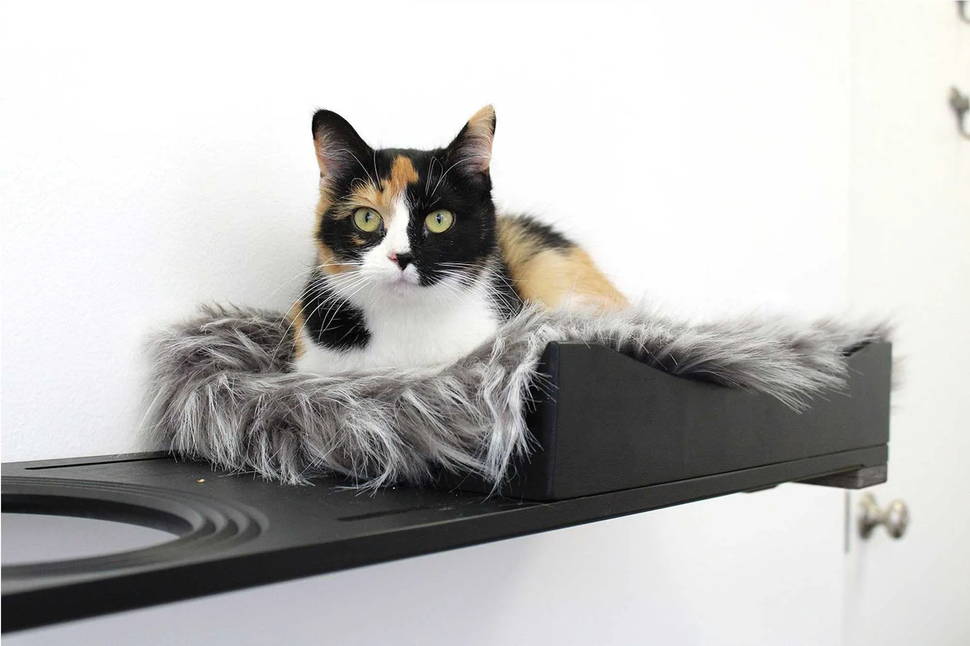 The Nest - A Plush Wall Cat Bed